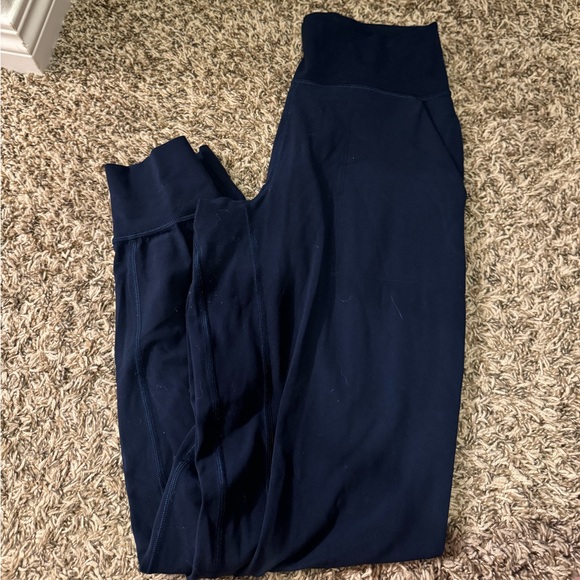 Lululemon joggers - Picture 2 of 3